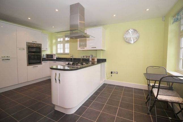 Flat for sale in Croydon Road, Reigate