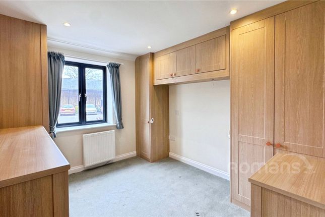 17, Beaumont Village, Aldershot photo 4