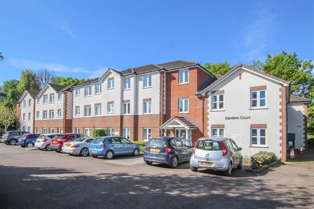 Flat for sale in Junction Road, Warley, Brentwood