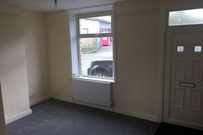 3 James Street, Elland photo 3