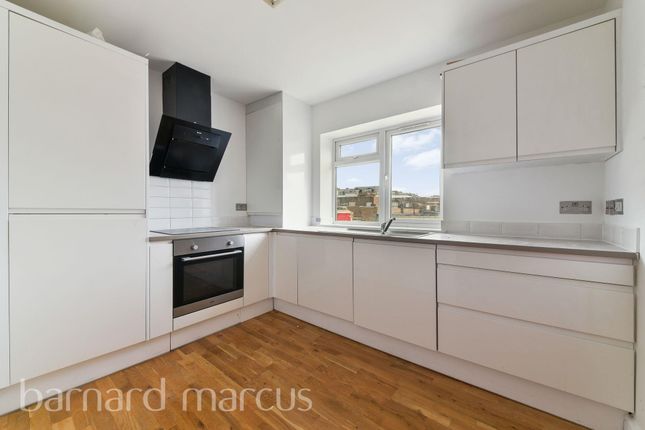 Flat to rent in Frith Road, Croydon