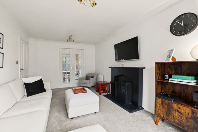 14 Brookfield Avenue, Glasgow photo 4
