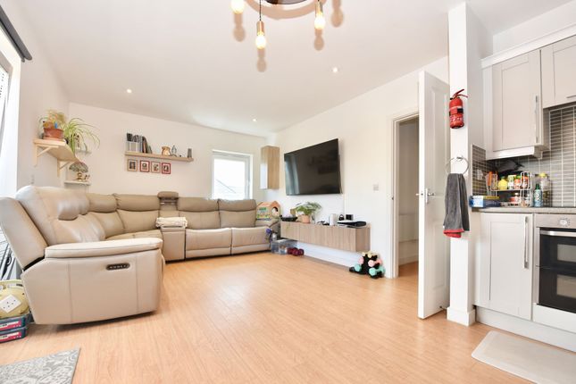 54 Linton Close, St. Neots photo 2