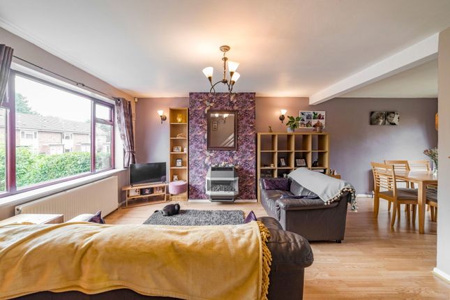 2, Whirley Close, Stockport photo 3