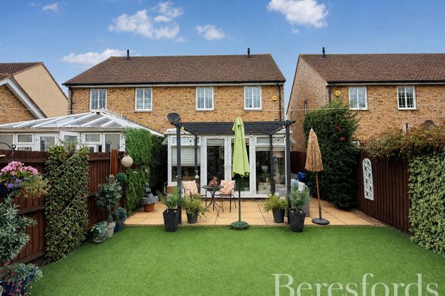 17, Tindall Mews, Hornchurch photo 2