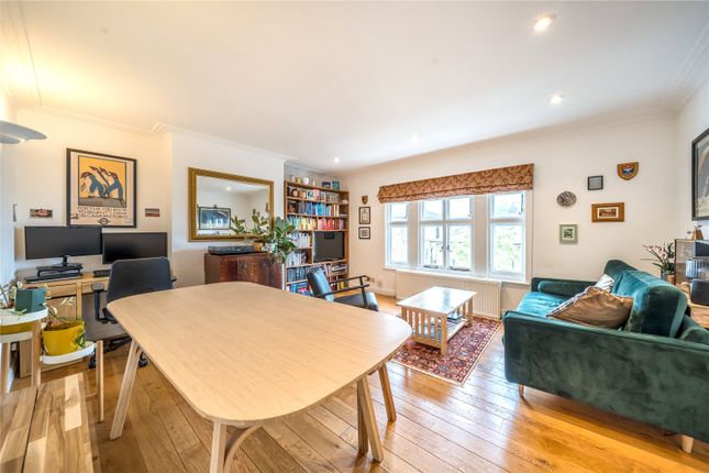 Flat for sale in Cleveland Road, Barnes, London