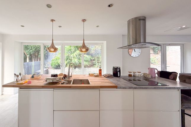 57A Gibbs Road, Newport photo 2