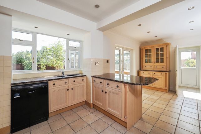 1, Aylesham Avenue, Nottinghamshire photo 4