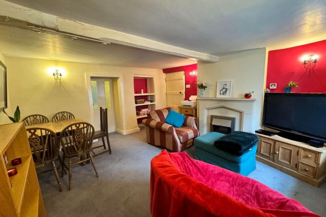 21 West End, Matlock photo 2