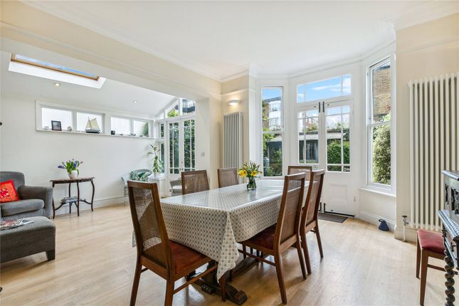 End terrace house for sale in Clapham Common West Side, London