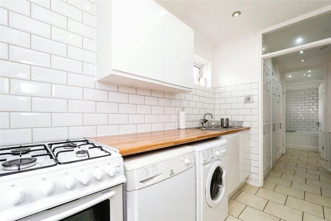 Flat for sale in Copperfield, Chigwell, Essex