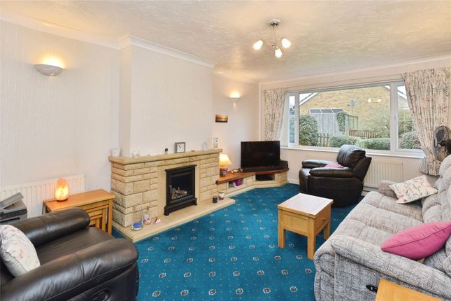 13, Homestead Way, Northamptonshire photo 3
