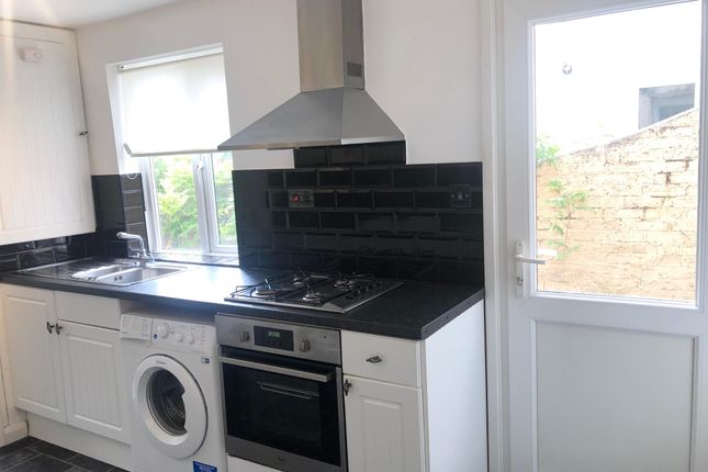 128, Estcourt Road, WATFORD photo 5