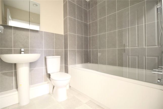 17,, Acanthus Court, Gloucestershire photo 4