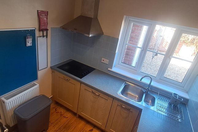 14, Lucas Avenue, Exeter photo 4