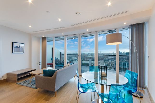 Thumbnail Flat to rent in Arena Tower, Crossharbour Plaza, Canary Wharf