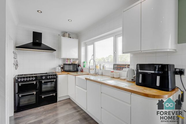 38 Bainton Drive, Barnsley photo 4