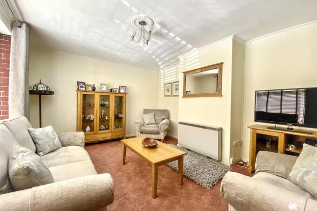 33, Woodbine Terrace, Pembroke photo 2