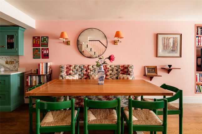 26, Hillgate Place, London photo 4