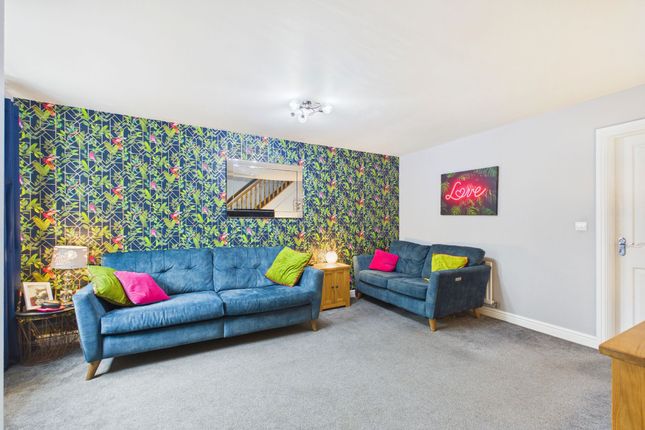 49 Lingla Gardens, Frizington photo 4