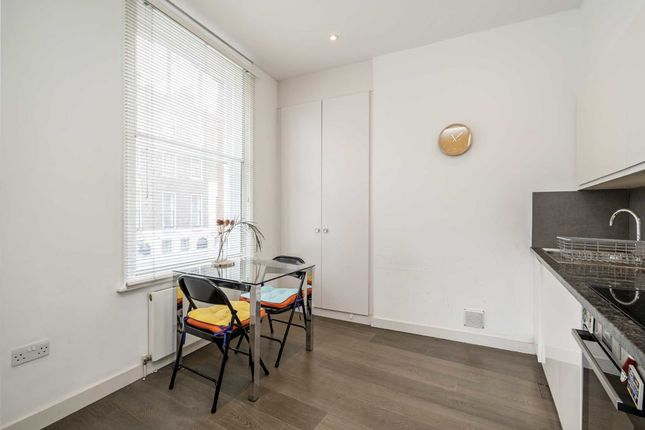 Flat to rent in Marchmont Street, London