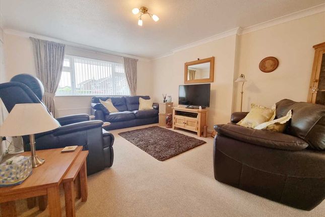22, West Road, Ruskington photo 3
