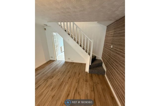 A Kenyon Lane, Middleton, Manchester photo 5