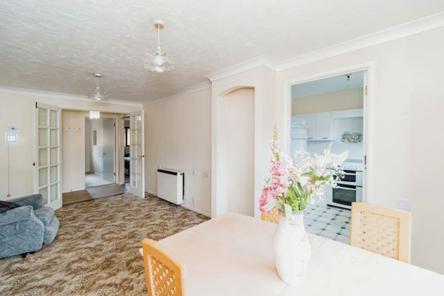 Flat for sale in Sherwood Close, Southampton, Hampshire