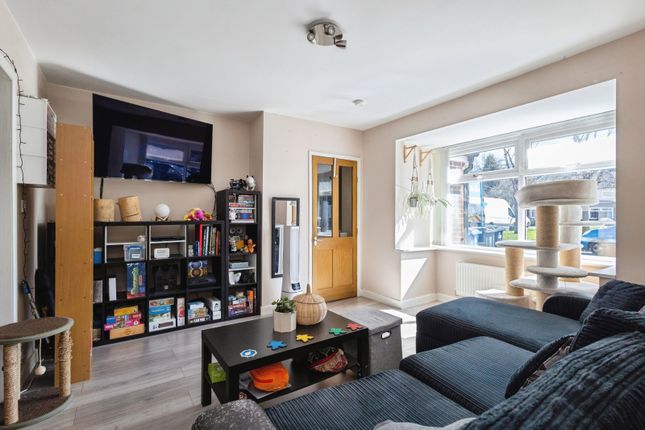 9, Langfield Crescent, Manchester photo 2