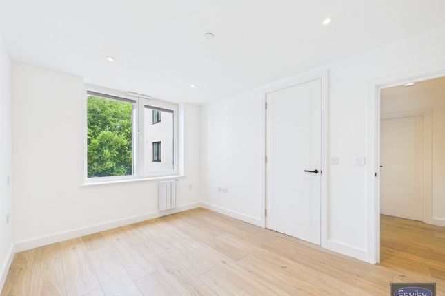 Flat 35, Heather Court, Sidcup photo 2