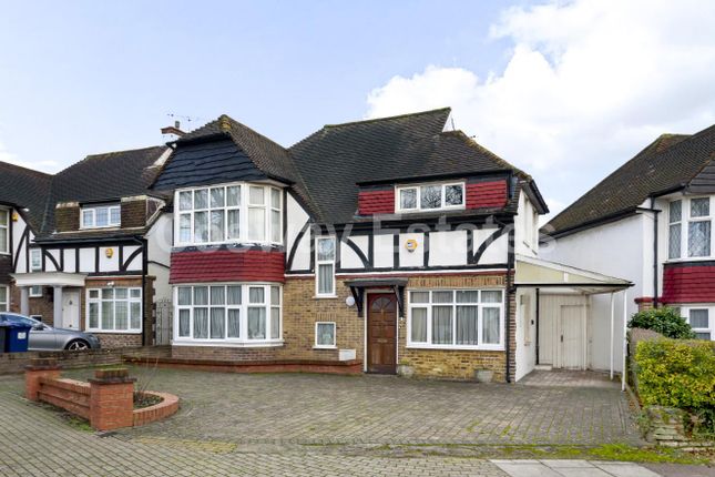 Thumbnail Detached house for sale in Parkside, London