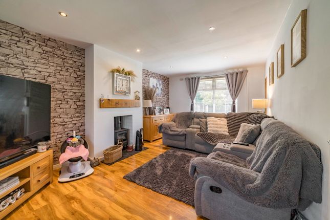 7, Atholl Drive, Heywood photo 3