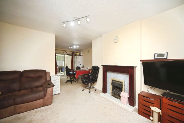 1, Old Farm Road, Bridgwater photo 3