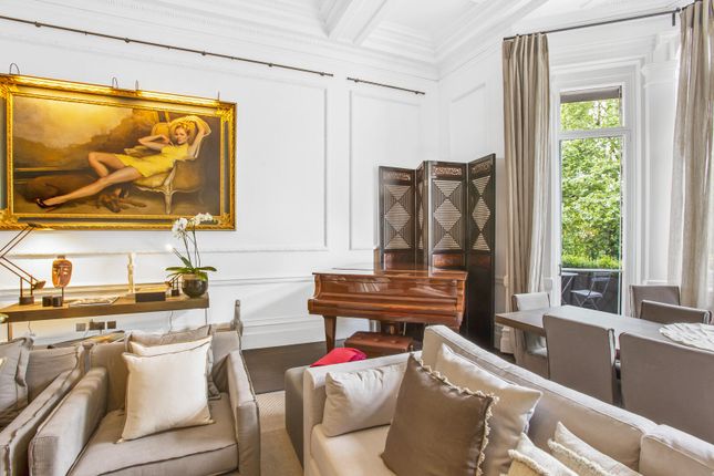 1-2, 29 Cadogan Square, London photo 4