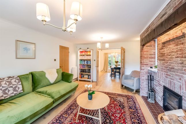 4, Bryanston Drive, Dollar photo 4
