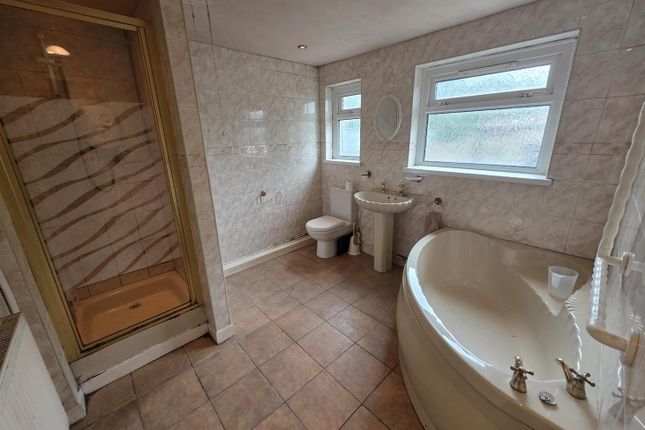 Landraw Road, Pontypridd photo 4