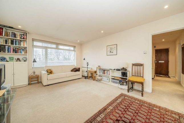 Flat for sale in Maple Close, London