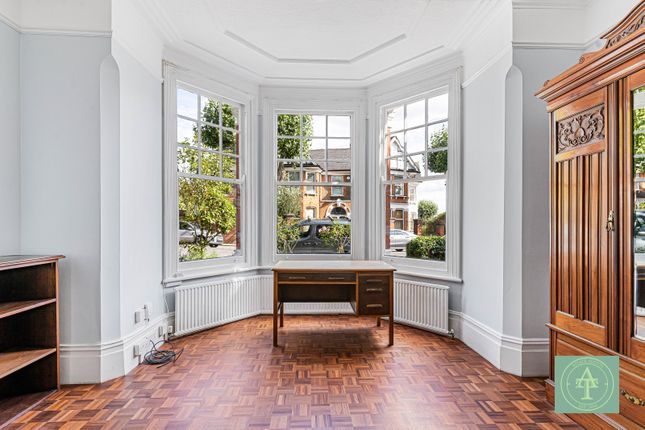 57 Conway Road, LONDON photo 3