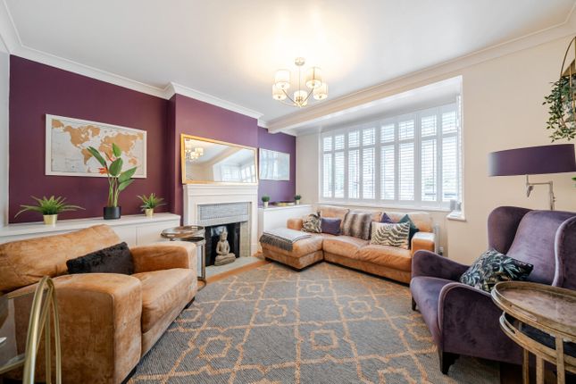 63, Buckleigh Avenue, London photo 3