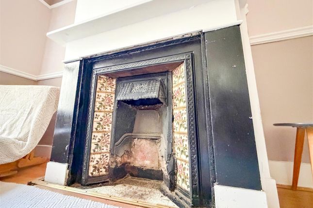 106, Rosemary Road West, Clacton-on-Sea photo 4