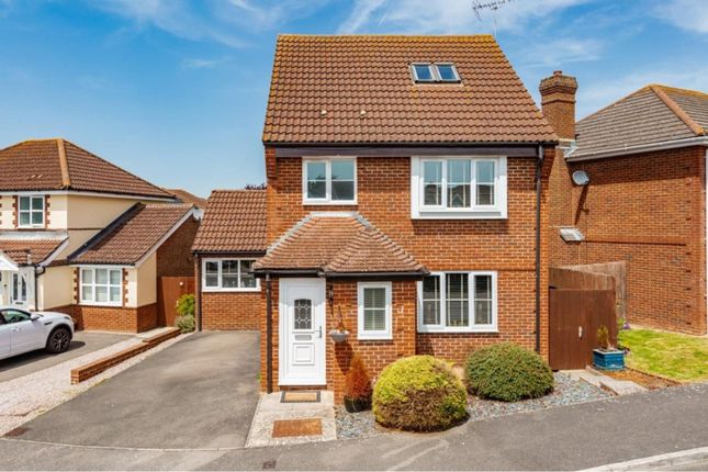 Thumbnail Detached house for sale in Pondmore Way, Ashford