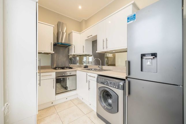 Flat for sale in Russell Gardens, London