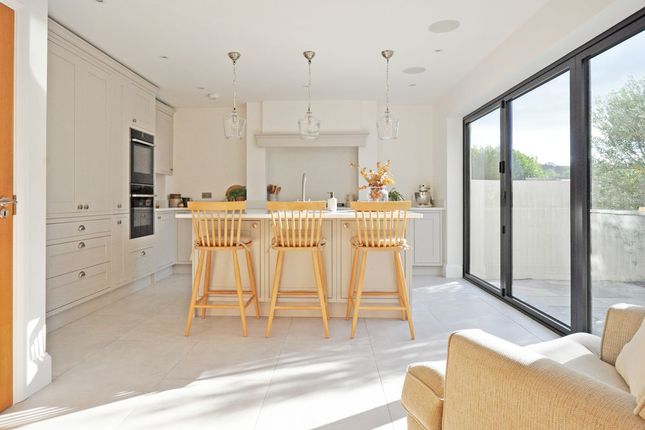 Greenmeadow Drive, Caldicot photo 2