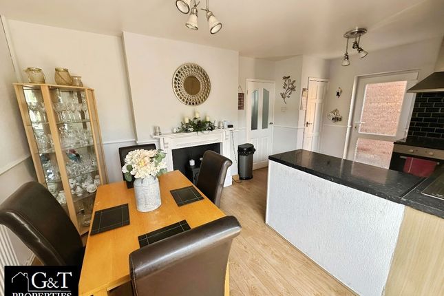 48 Nanaimo Way, Kingswinford photo 3