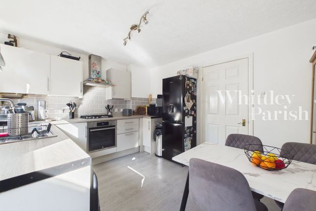 2, Shuckford Close, Diss photo 3