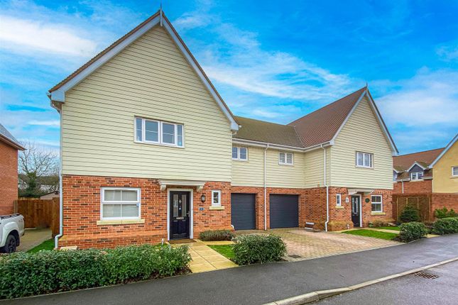 Link-detached house for sale in Beech Drive, Latchingdon, Chelmsford