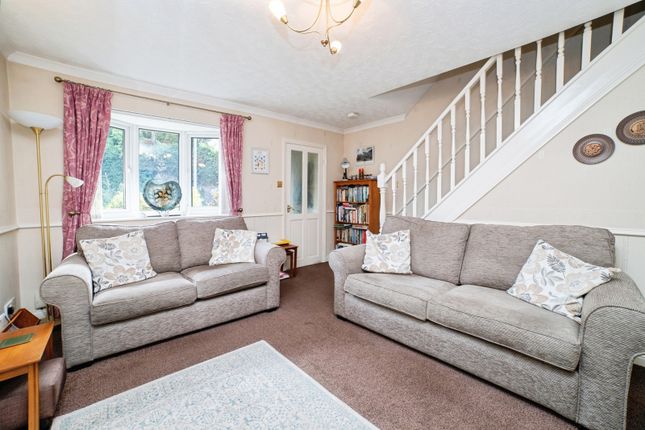 12, Shawcroft, Nottinghamshire photo 3