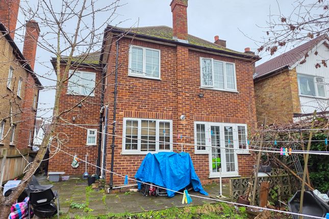 9, Fairview Avenue, London photo 4