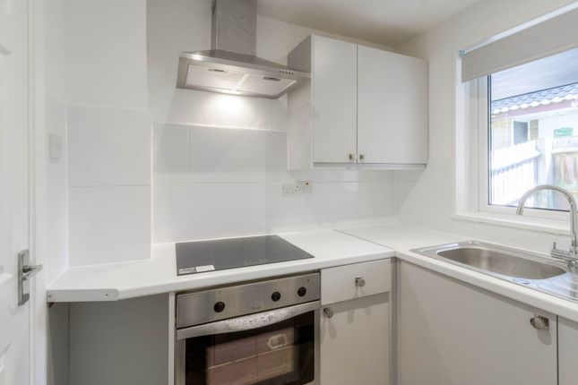 18, Byerly Place, Milton Keynes photo 4