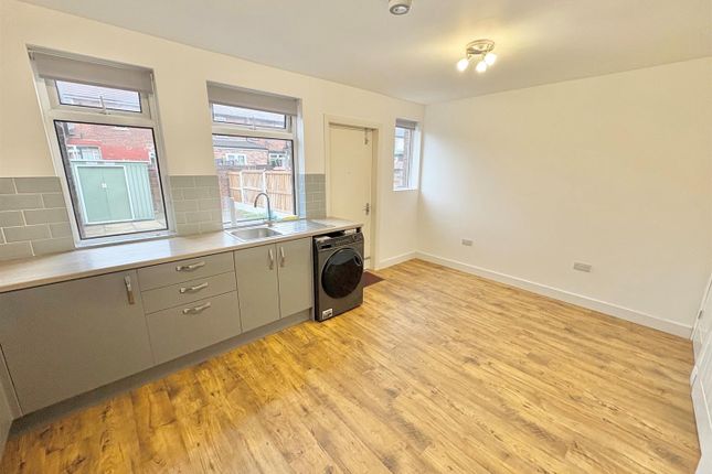 Westbourne Avenue, Leigh photo 4